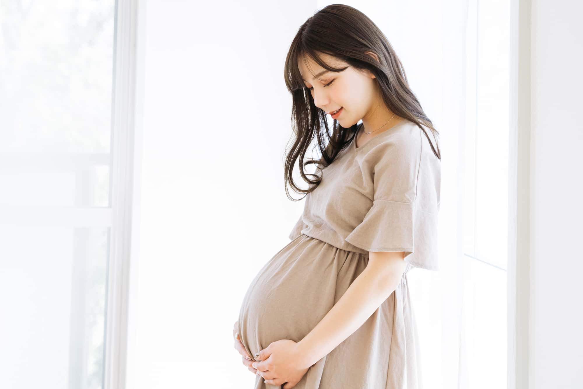 ホワイトニングができない妊婦のイメージ